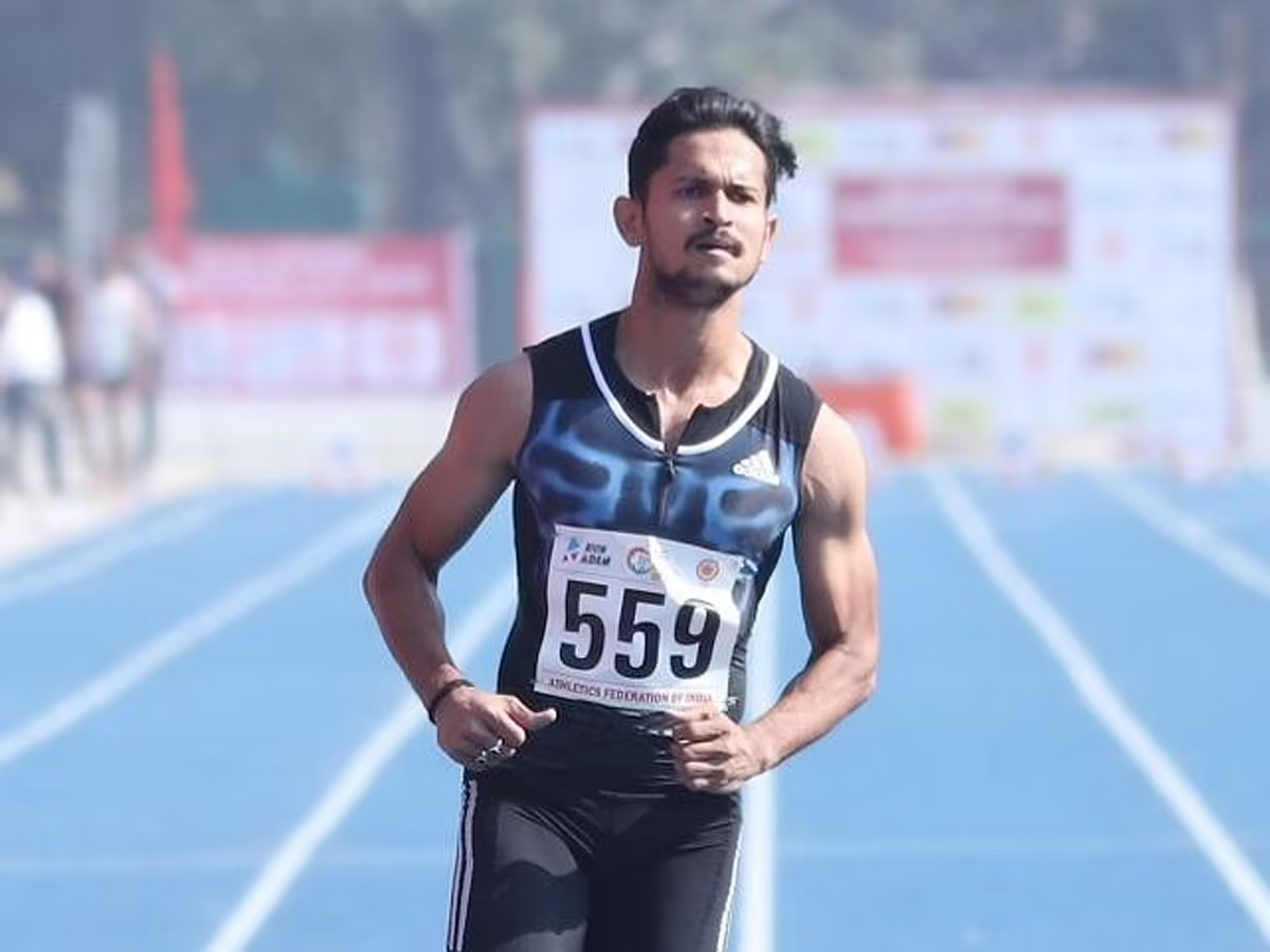 Amiya Kumar Mallick sprinting on track
